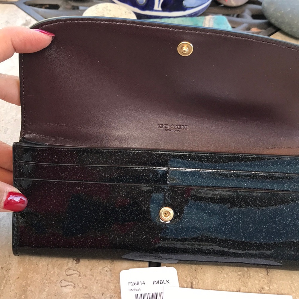 Coach Embossed Leather Wallet ❤️🌹❤️🌹 - Picture 5 of 8